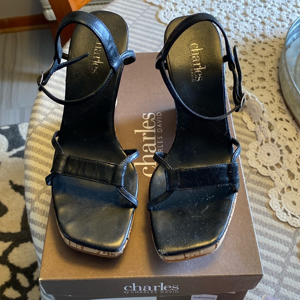 CHARLES by CHARLES DAVID Black size 6 4” Wedge High Heels
